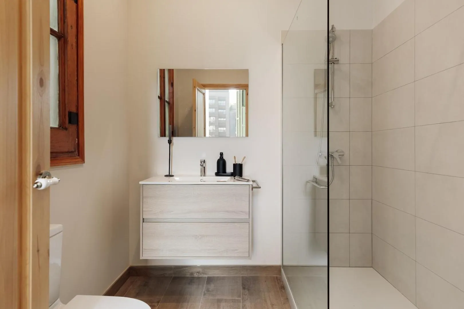 Chixoy - 3 Bedrooms And Balcony In Eixample Dreta برشلونة إسبانيا